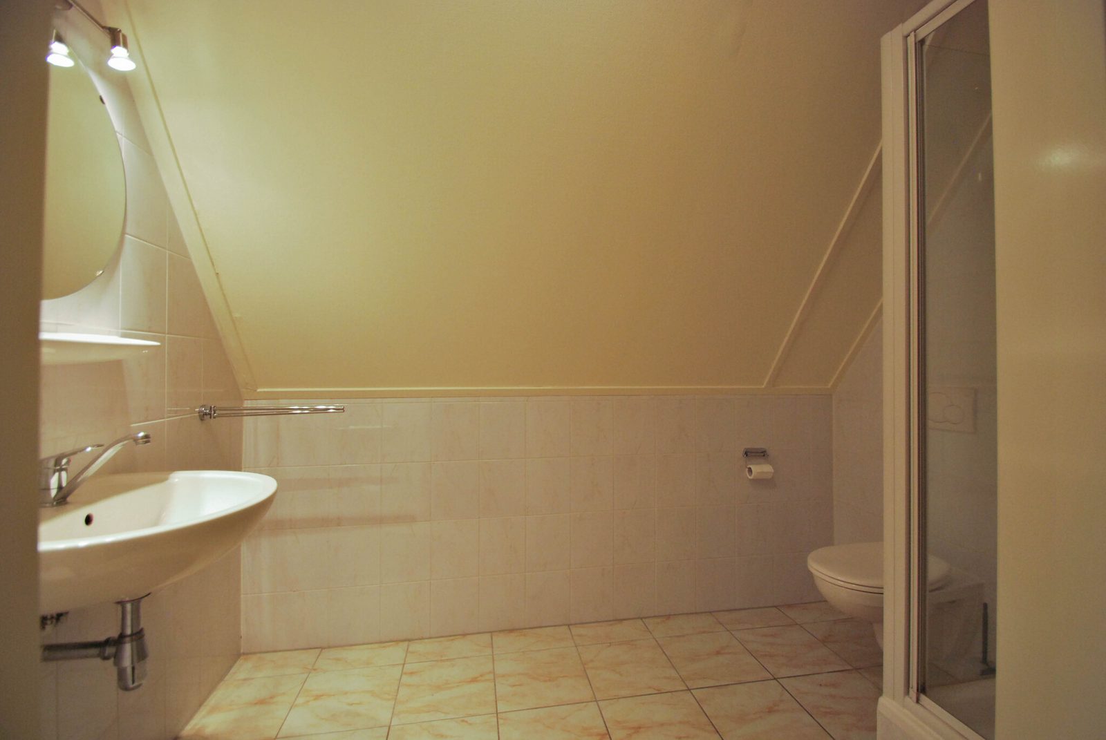 Beach Villa with Jacuzzi & Sauna - 6 persons