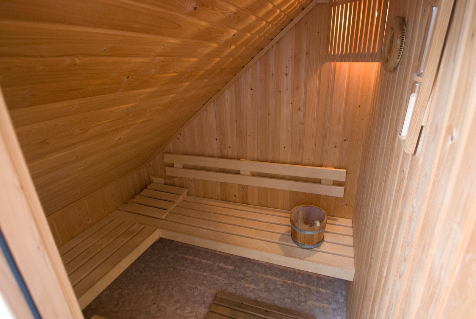 Schakel met Sauna en Whirlpool - 4 personen 