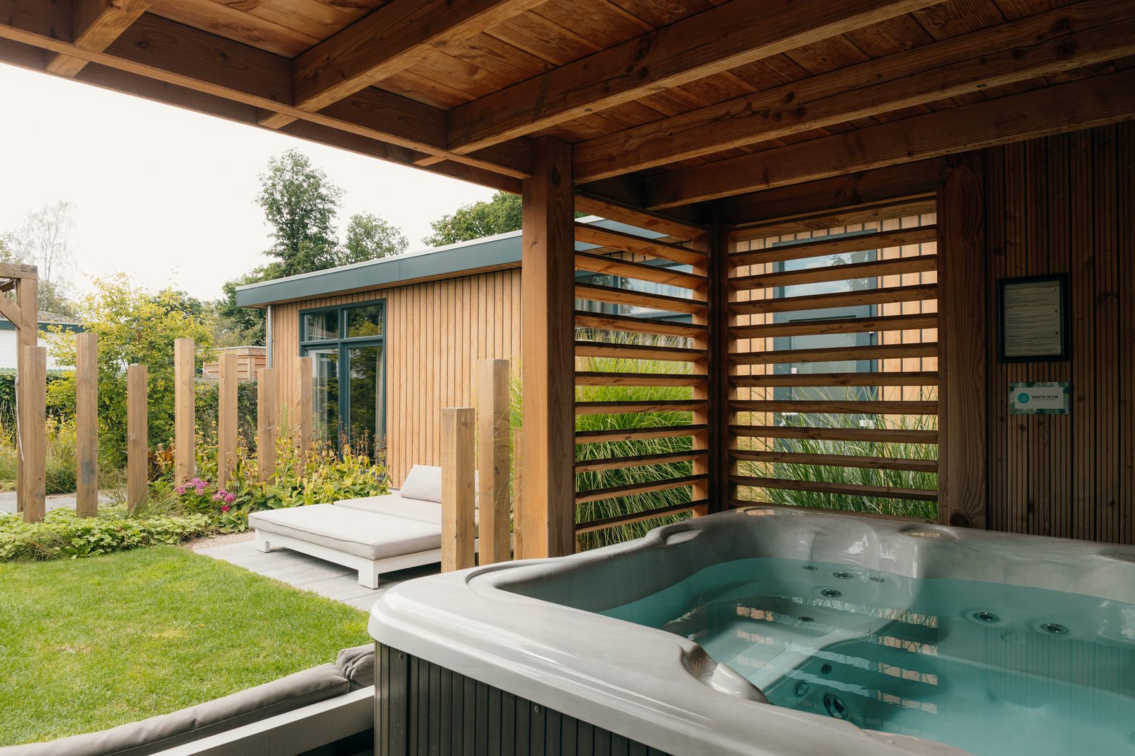 Voortse Vill Wellness Plus für 4 Personen