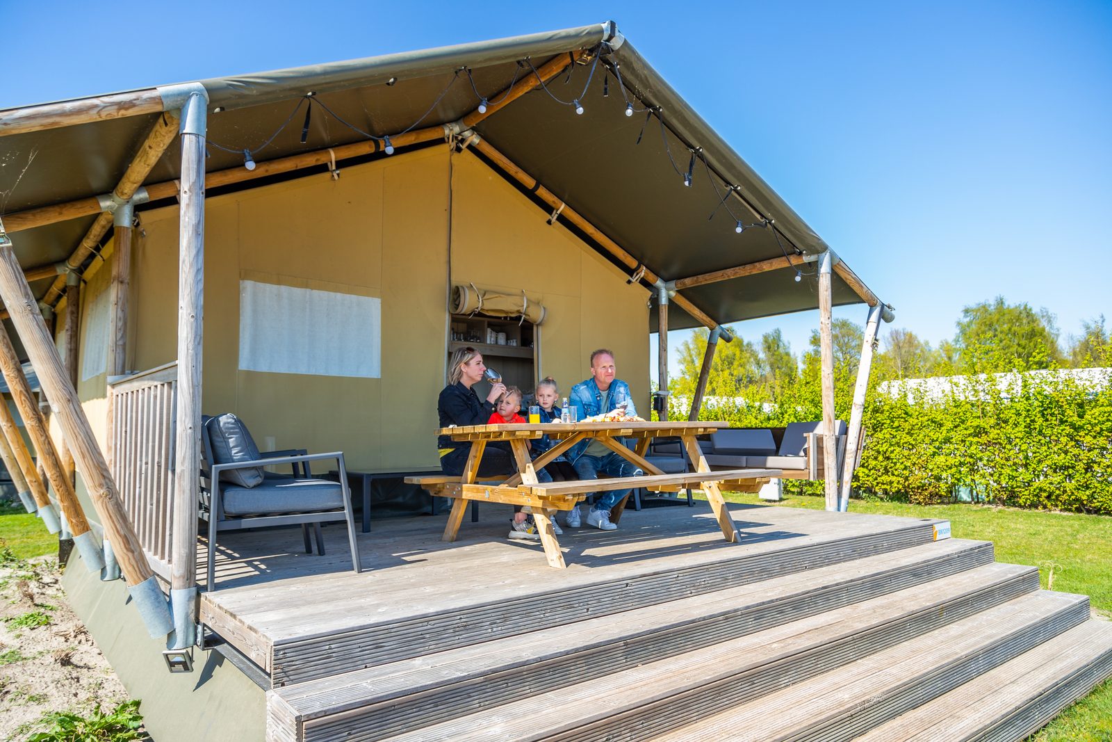 Lodge Zelt 4