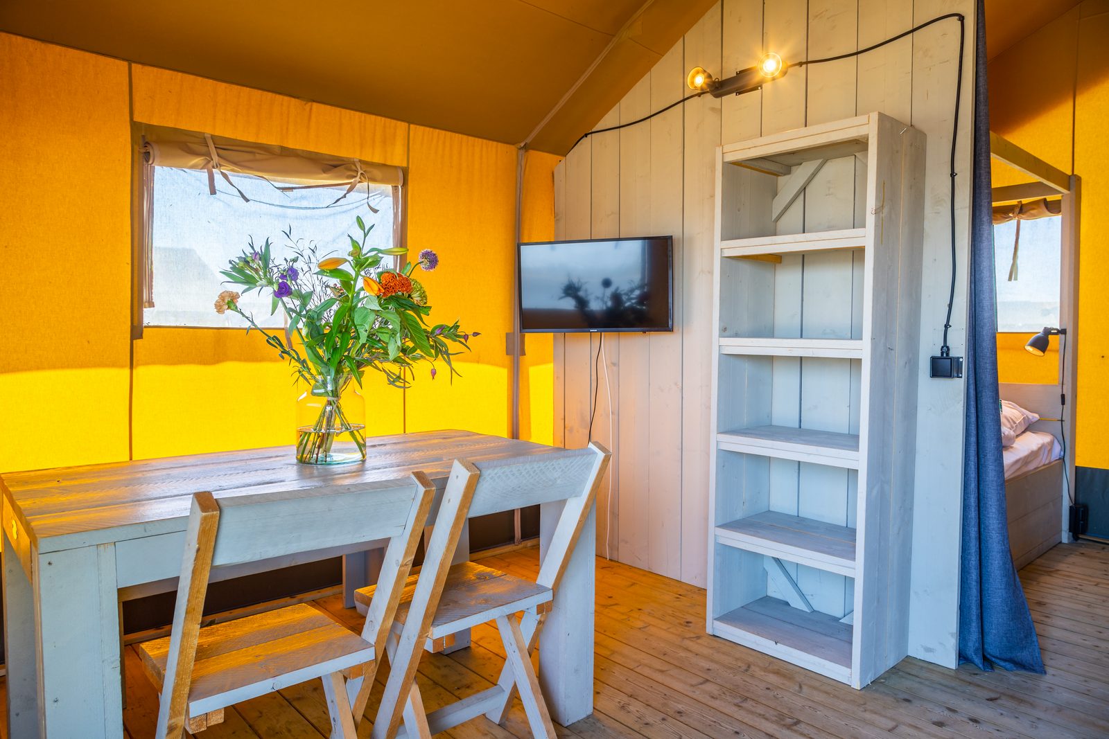 Lodge Zelt 4