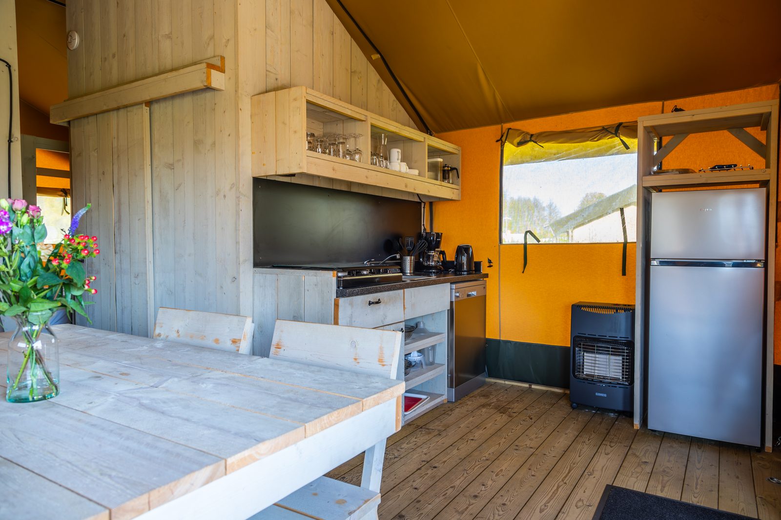 Lodge Zelt 4