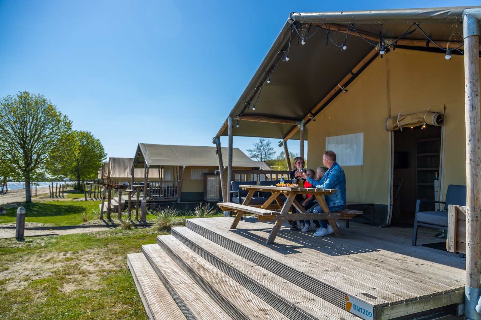 Lodge Zelt 4