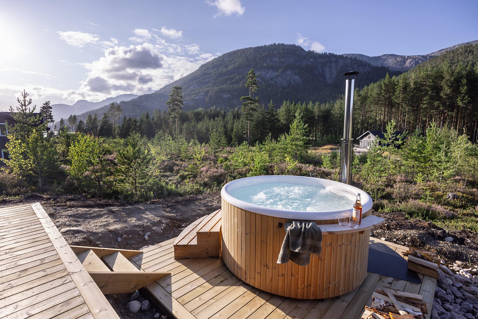 Saga Hytte | 6p | With Sauna, Hot Tub & Water View