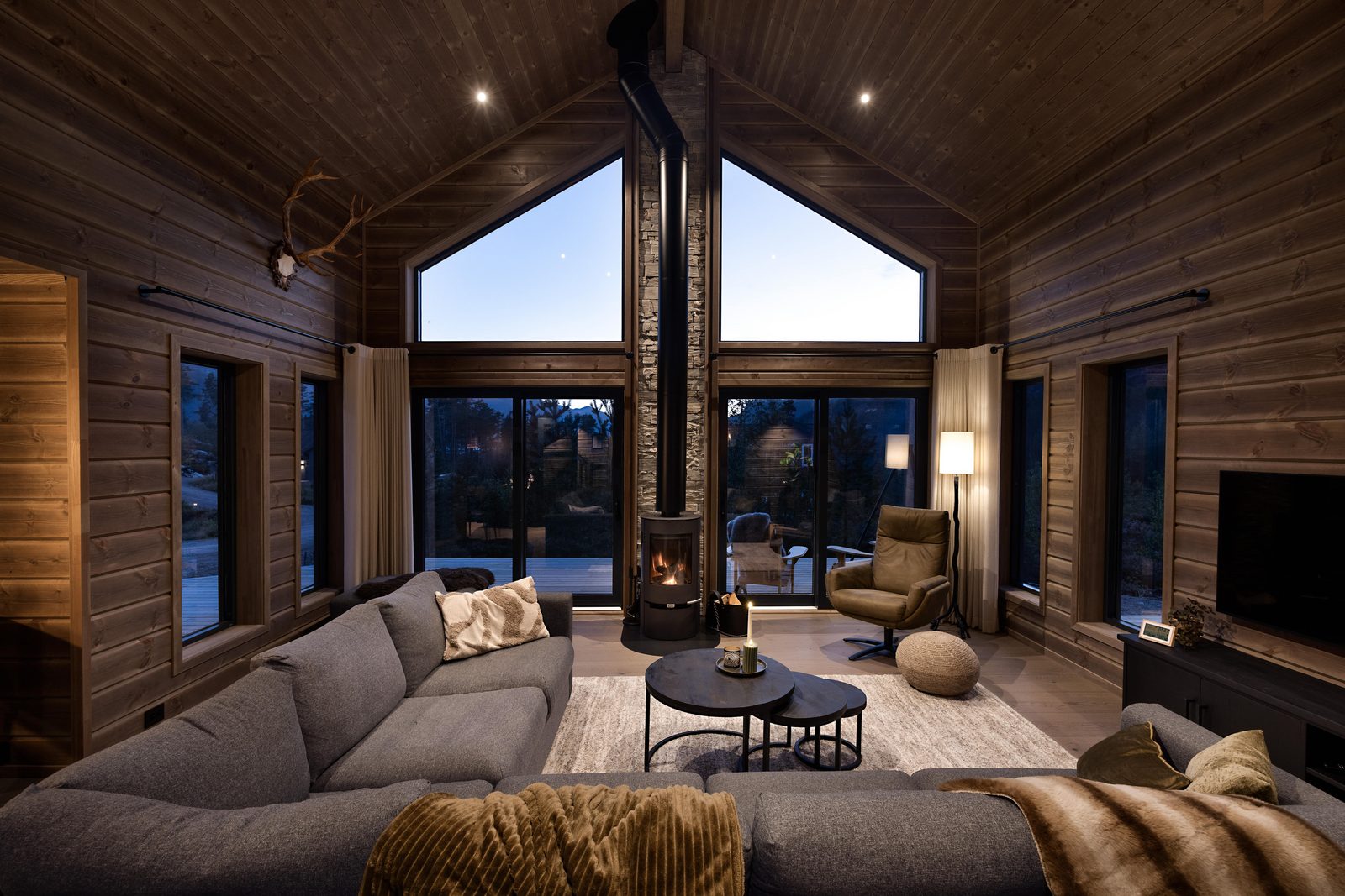 Saga Hytte | 6p | With Sauna, Hot Tub & Water View