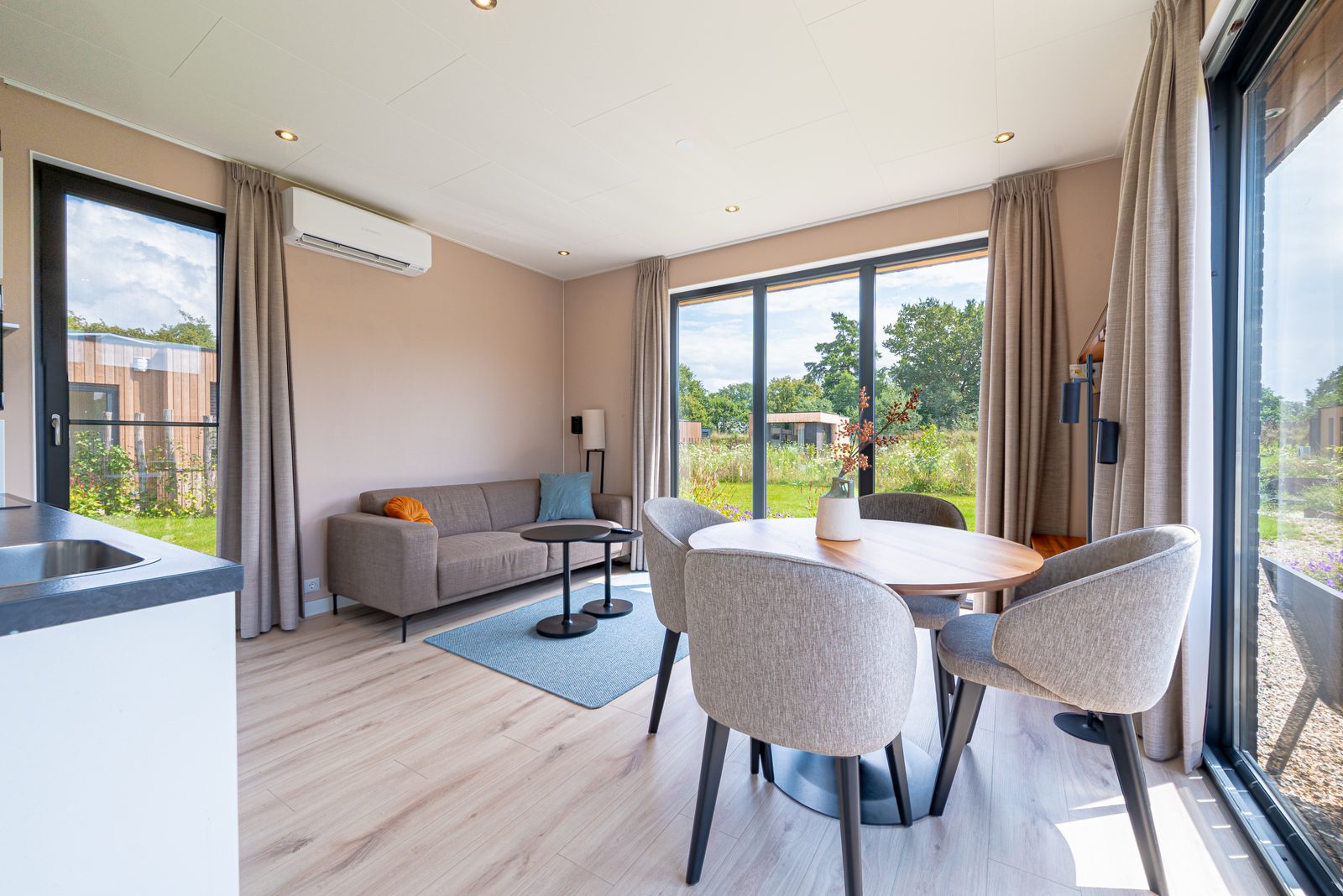 Waterlodge 2 Deluxe met sauna en hottub