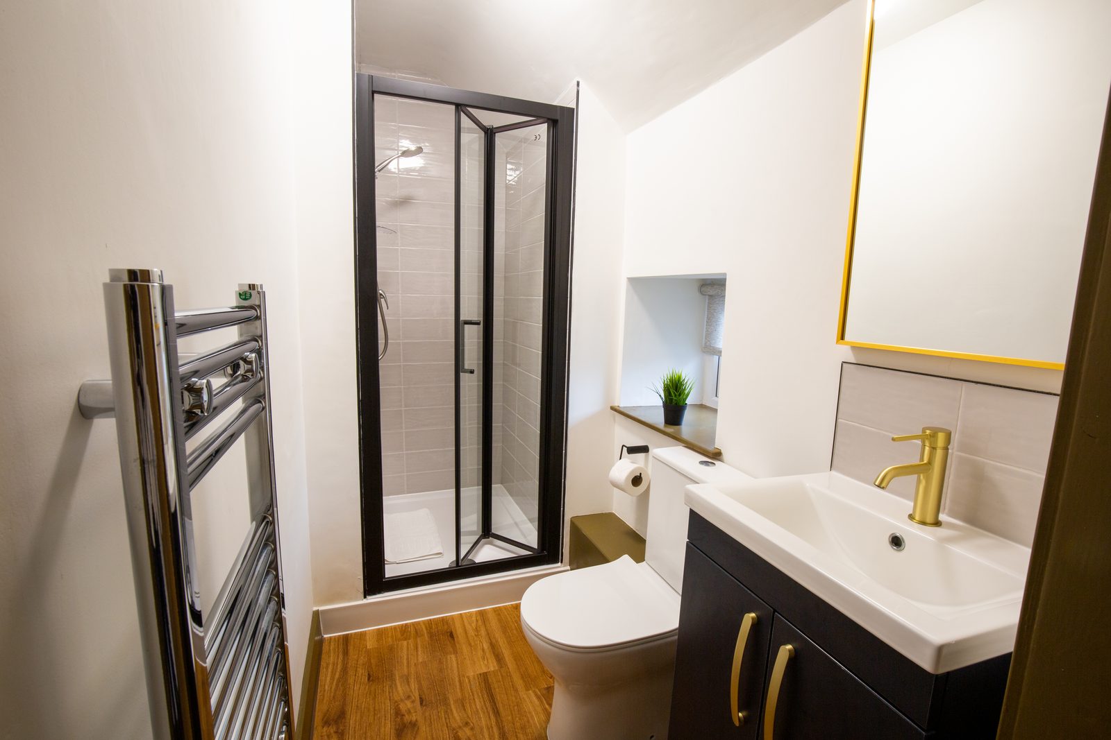 White Willow Apartment