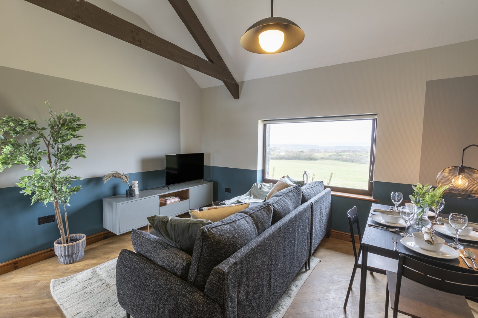 Black Bird Cottages