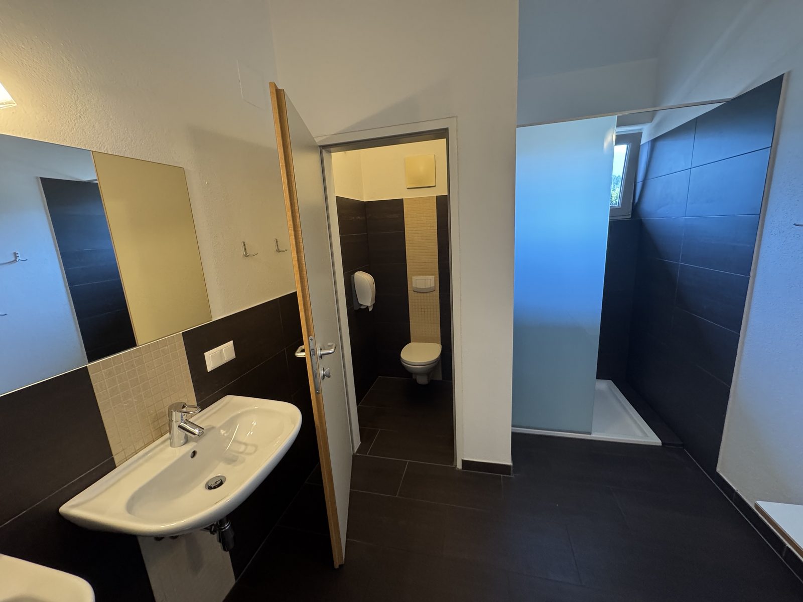 Camping pitch Comfort private sanitary nearby