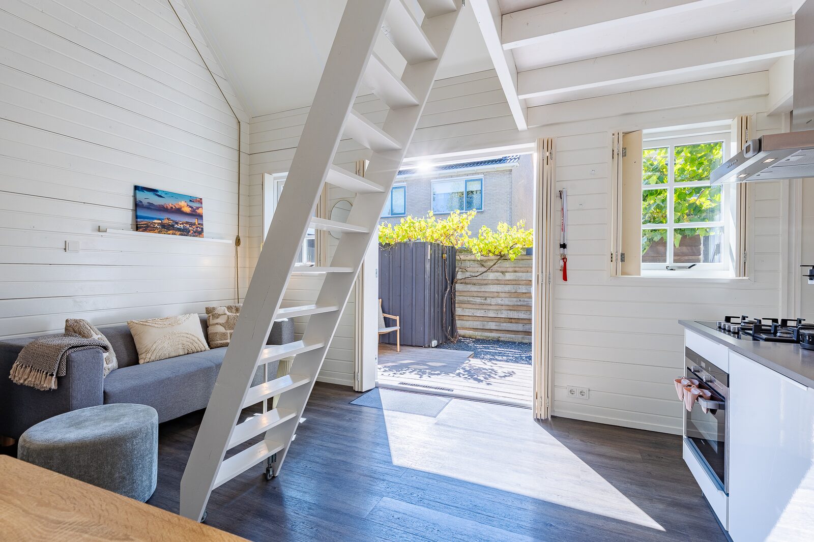 Rent a cottage in Domburg | Lijsterhofstraat 13 - Cozy holiday home near beach and center