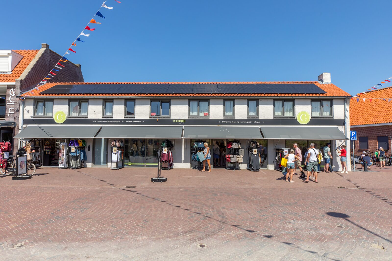 Stay in Zoutelande | Comfortable Apartment Langstraat 5A