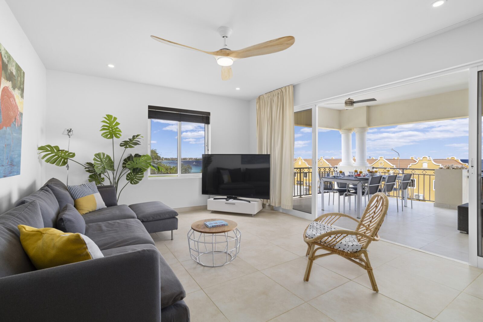 Playa Breeze Apartment