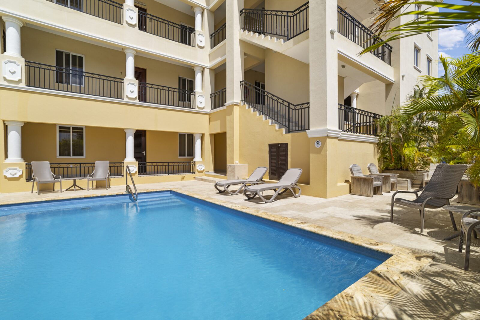 Playa Breeze Apartment