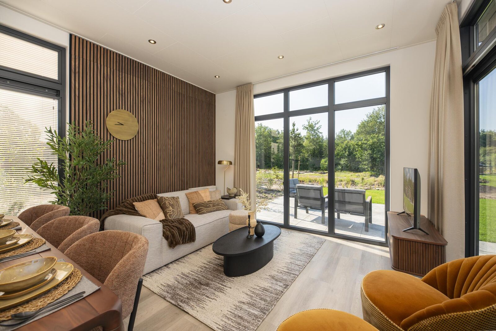 Essenburgh Comfort with Hot Tub & Sauna | 6 persons