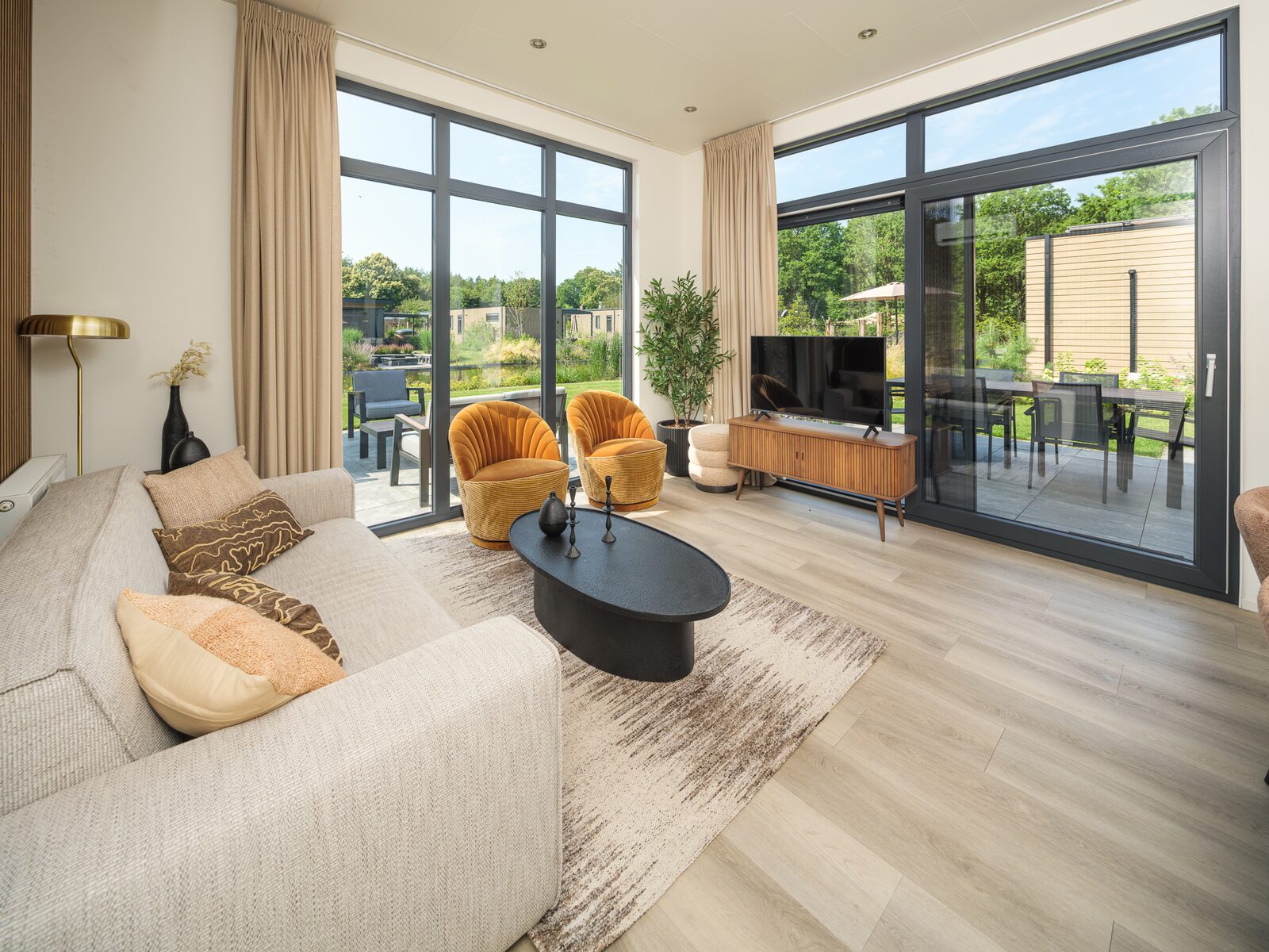 Essenburgh Comfort with Hot Tub & Sauna | 6 persons