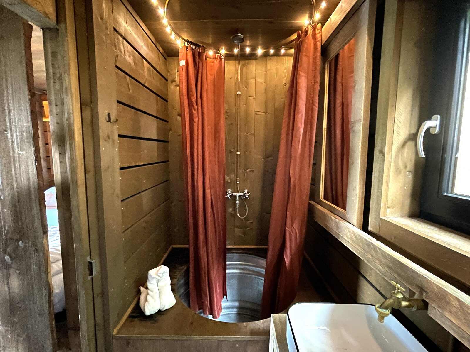 Shelter avec jacuzzi