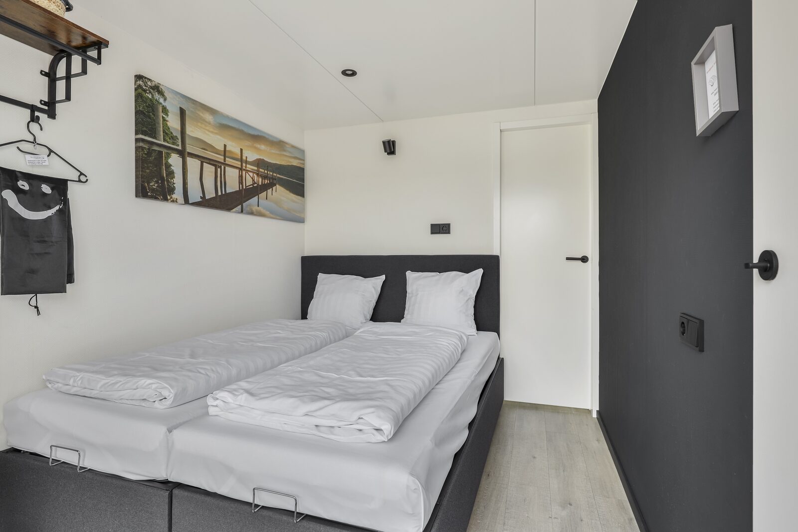 Houseboat Marina Mookerplas 4-6 persoons (met Hottub)