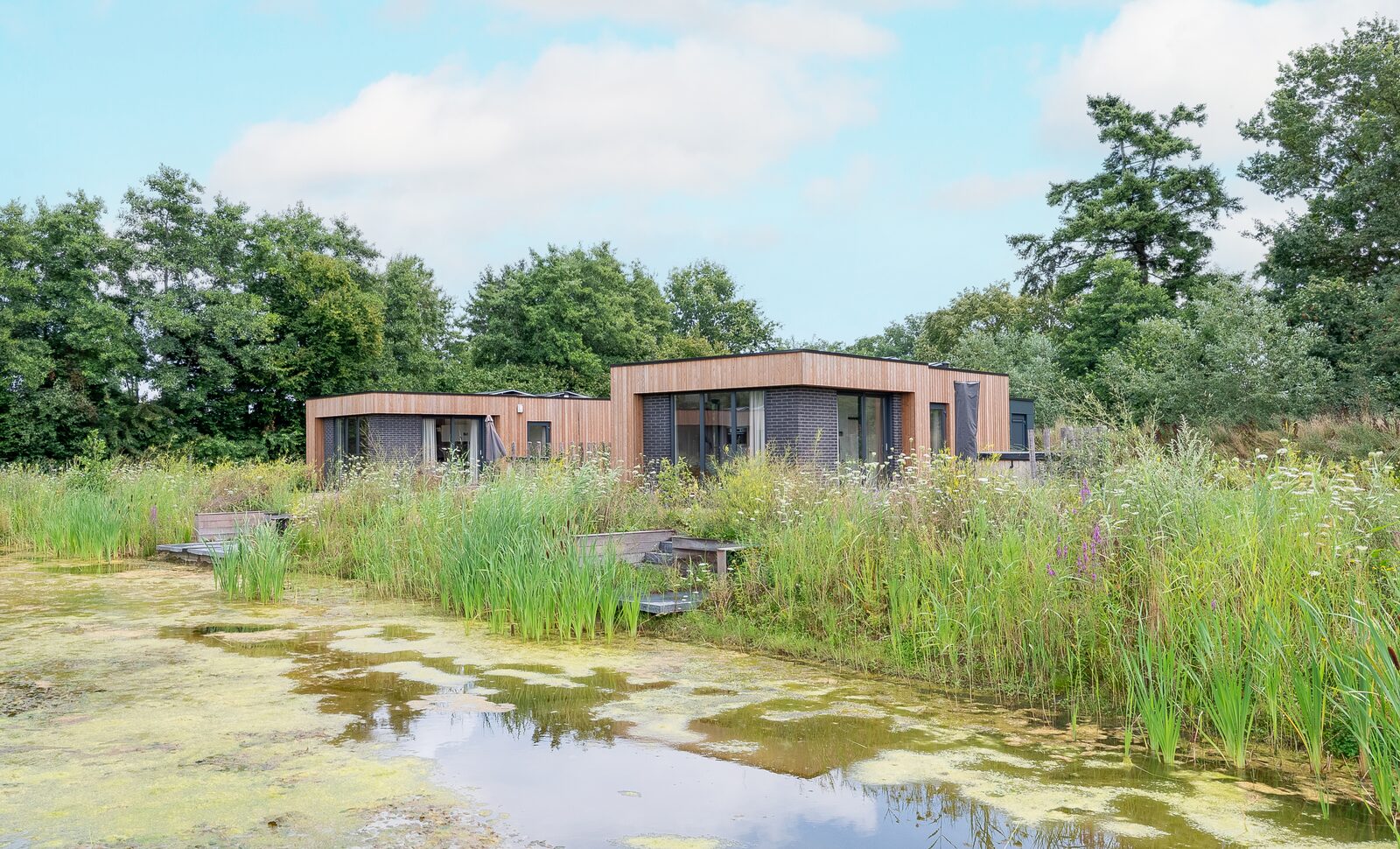 Waterlodge 2 Deluxe met sauna en hottub
