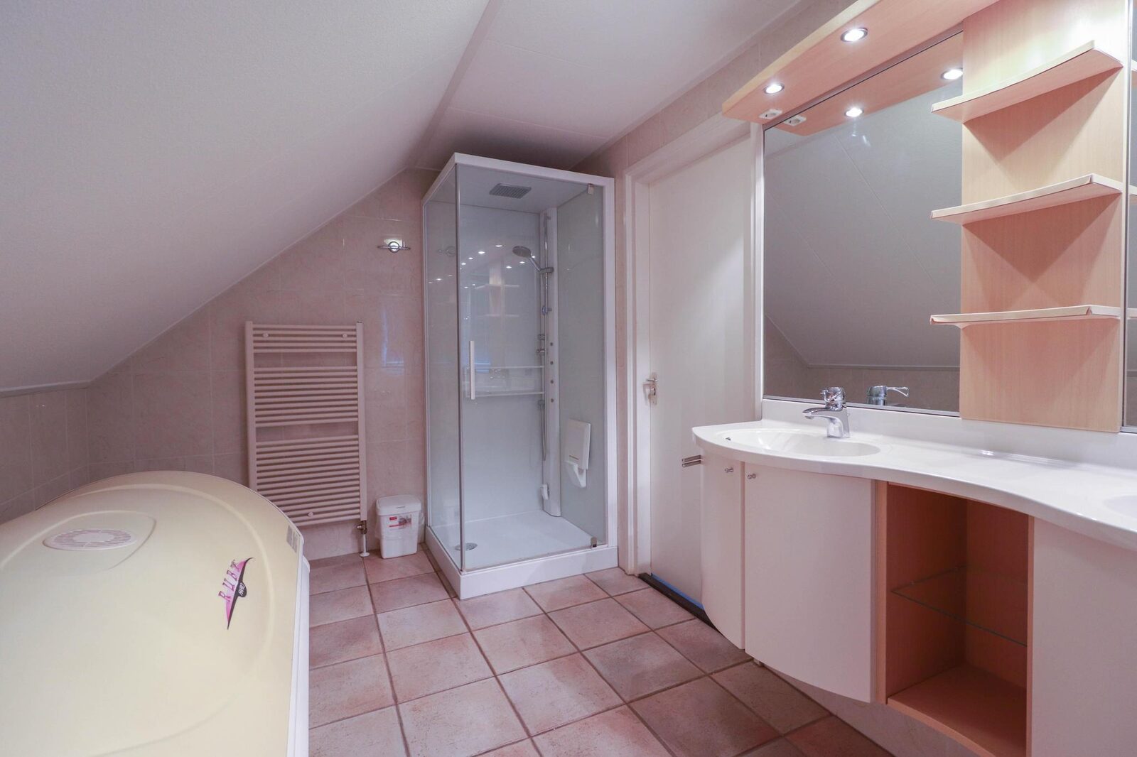 Dünenvilla mit Wellness Hot Tub, Sauna & Whirlpool – 6 Personen