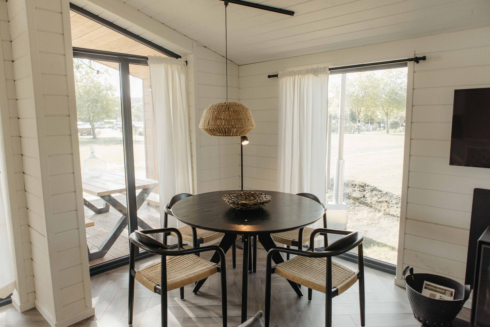 Lake House Scandi mit Hottub | 5 pers. 