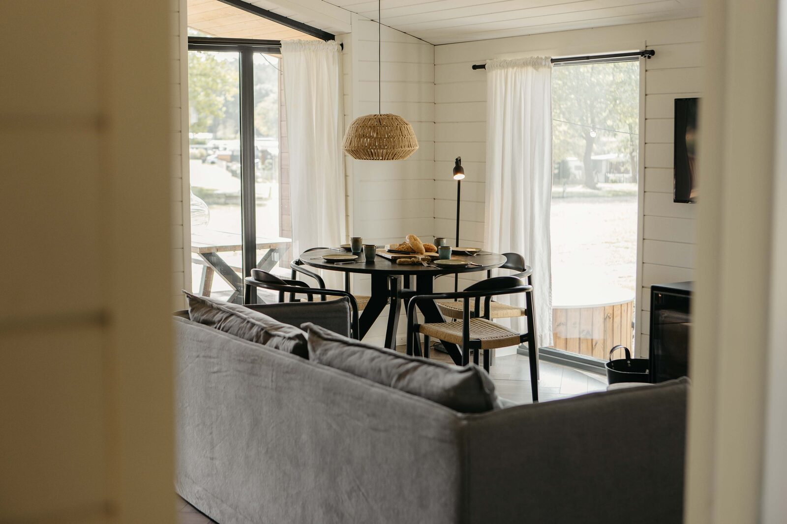 Lake House Scandi mit Hottub | 5 pers. 