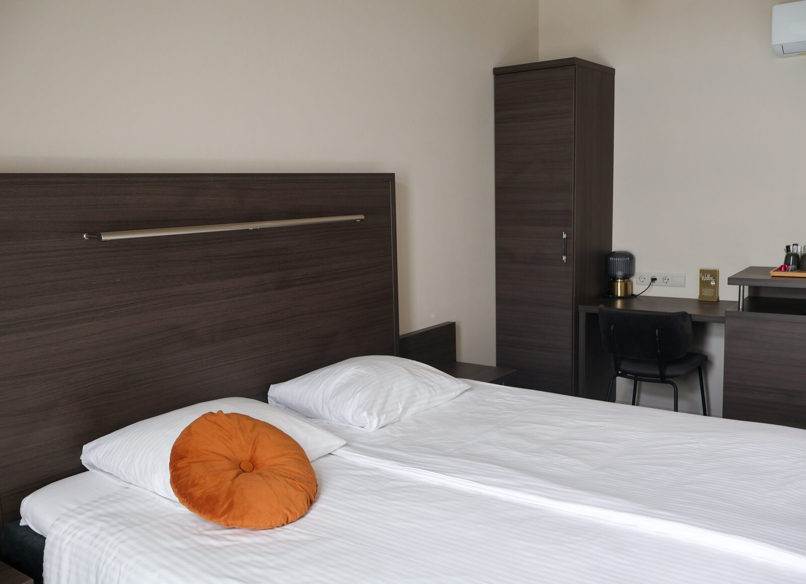 Comfort Hotel Room with Balcony 