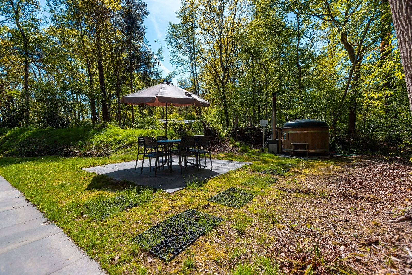 Esborg Lodge Met Hottub | 6 personen