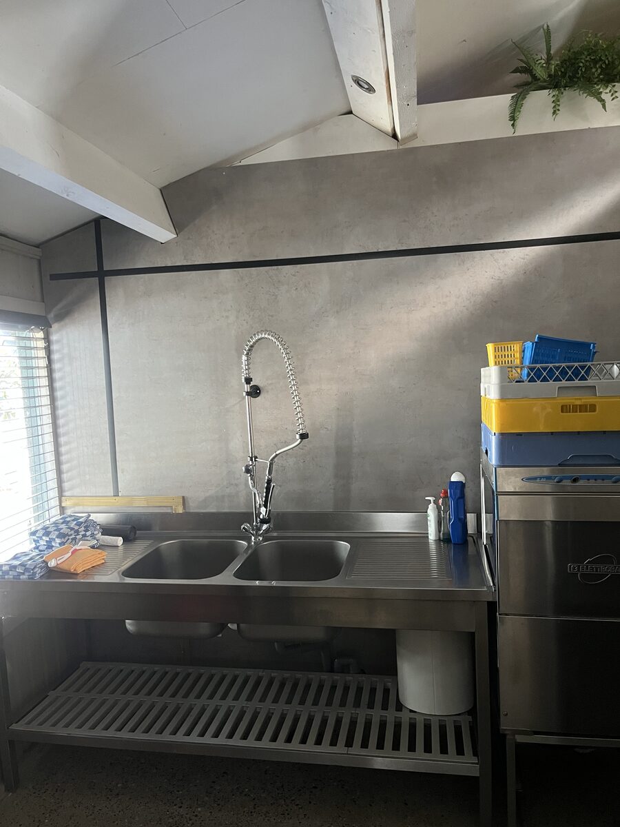 Group accommodation: Silo + 5 fishermen’s houses (30 people)
