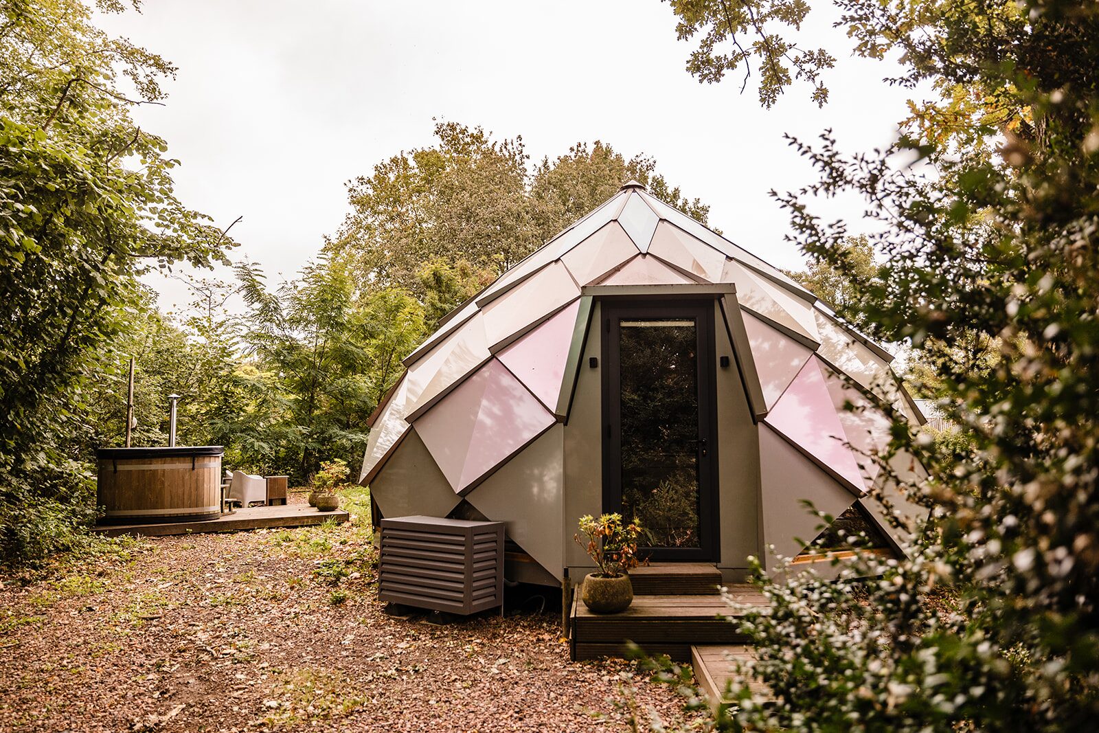 Armadillo met privé hottub