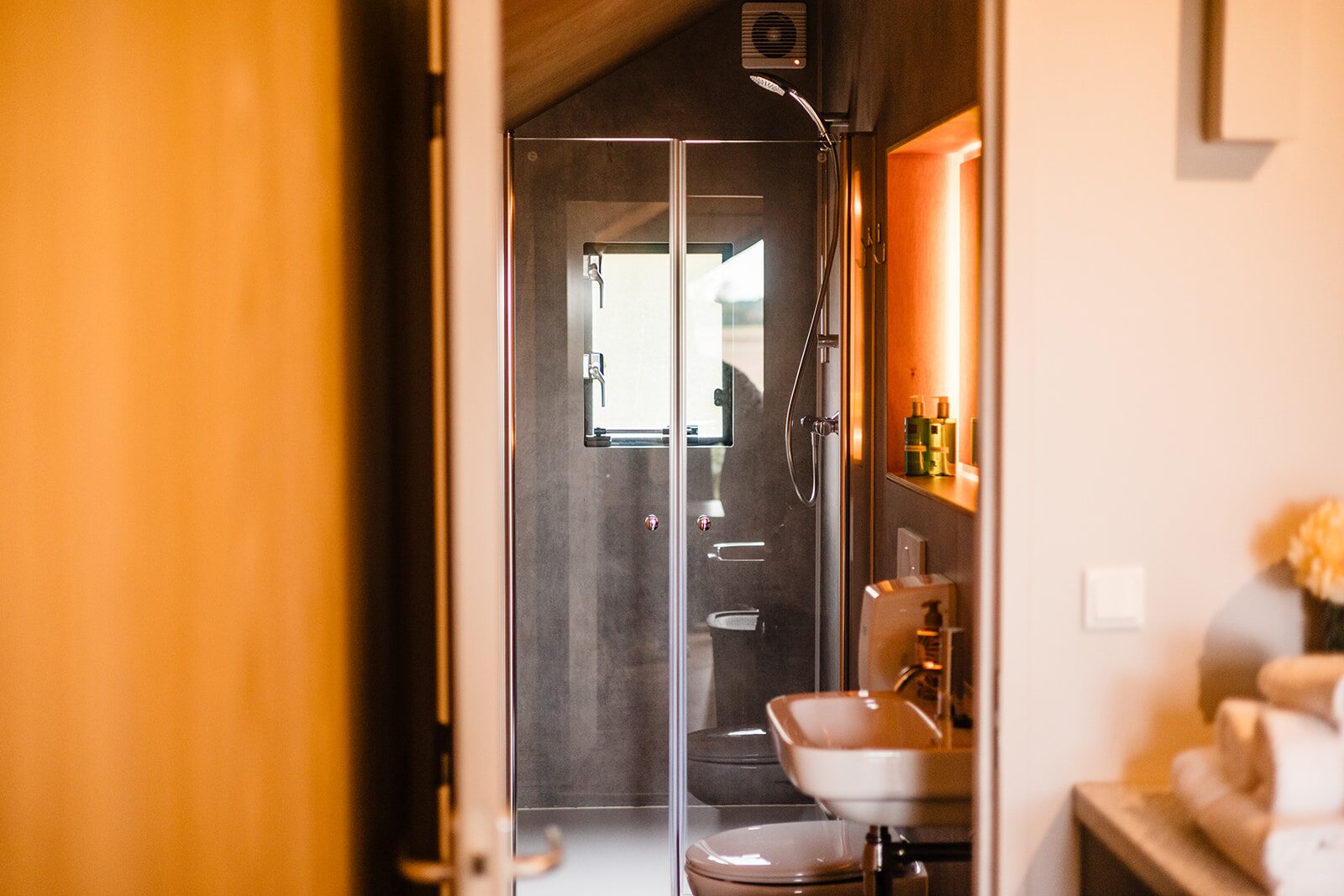 Cinemacabin met privé hottub