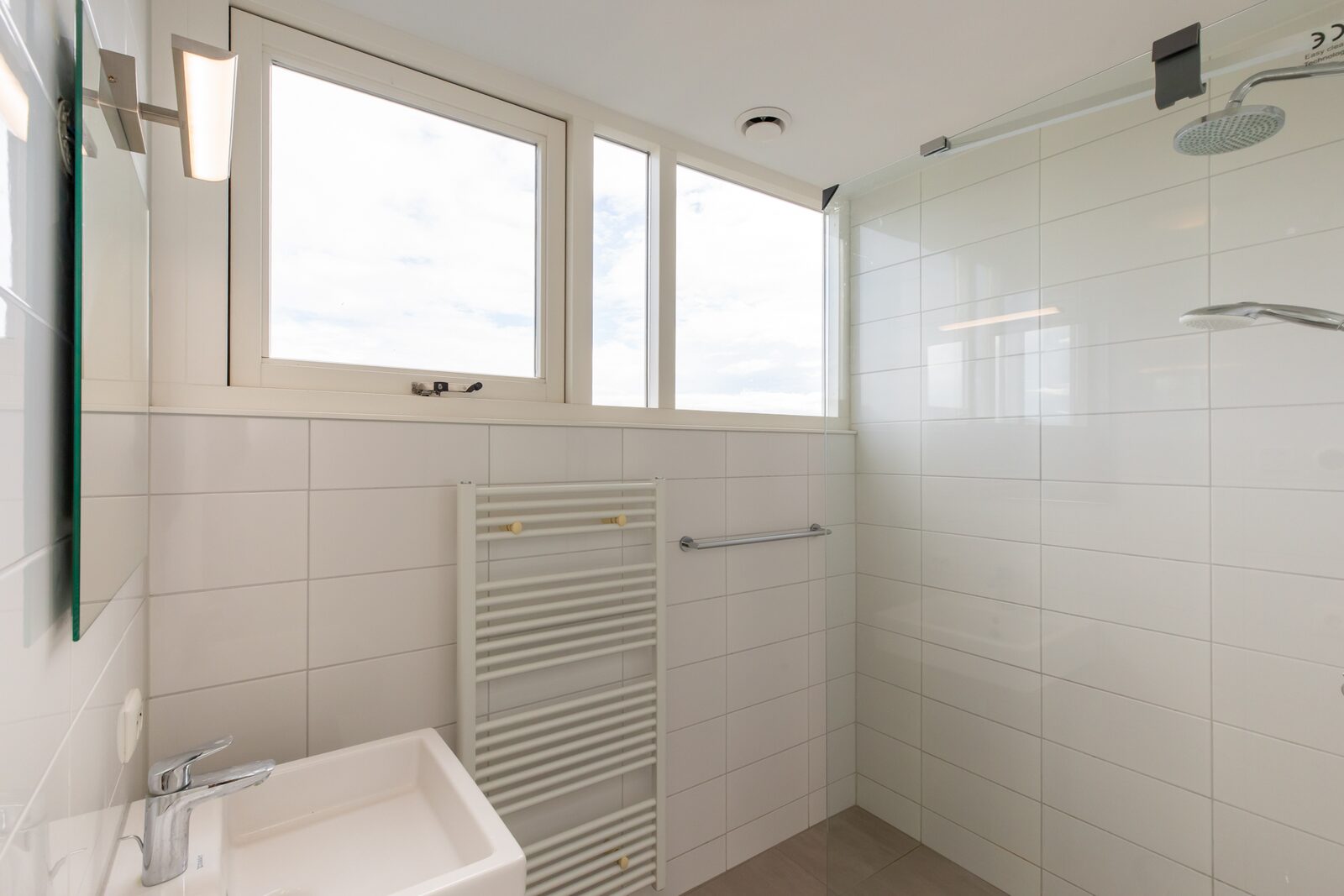 Zonnedorp Kavel 10 Renesse | Villa near the Beach & with Spacious Garden