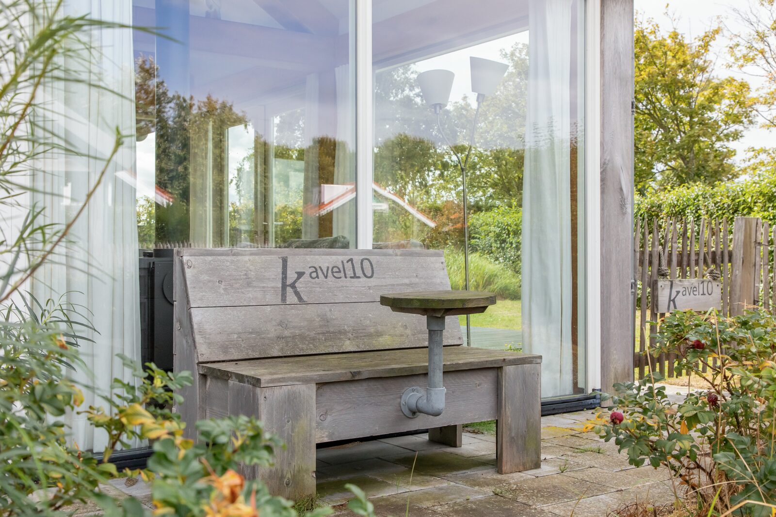 Zonnedorp Kavel 10 Renesse | Villa near the Beach & with Spacious Garden