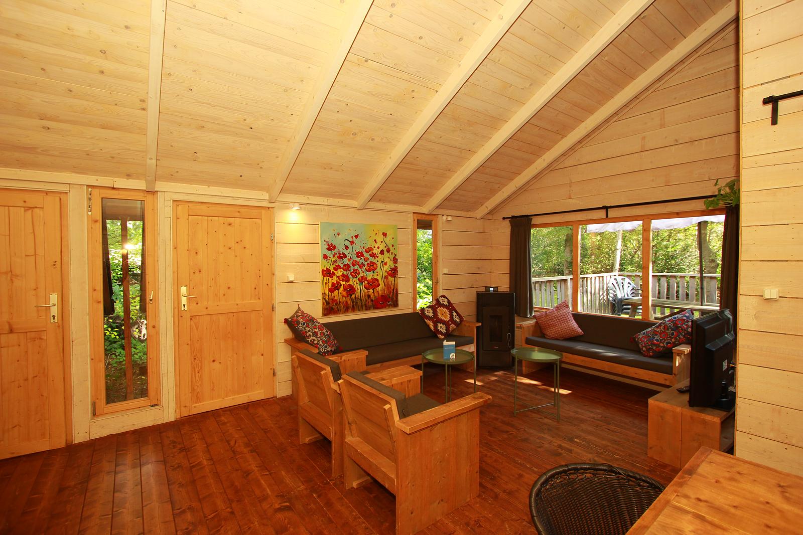 Glamping family lodge 10