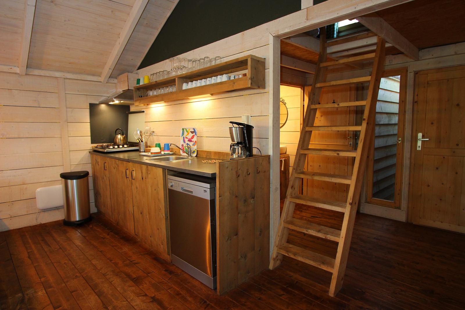 Glamping family lodge 10