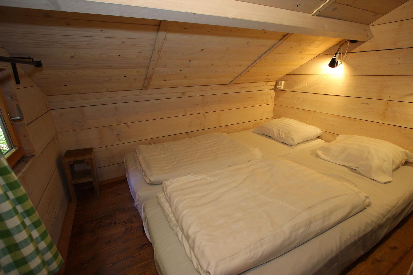 Glamping family lodge 10