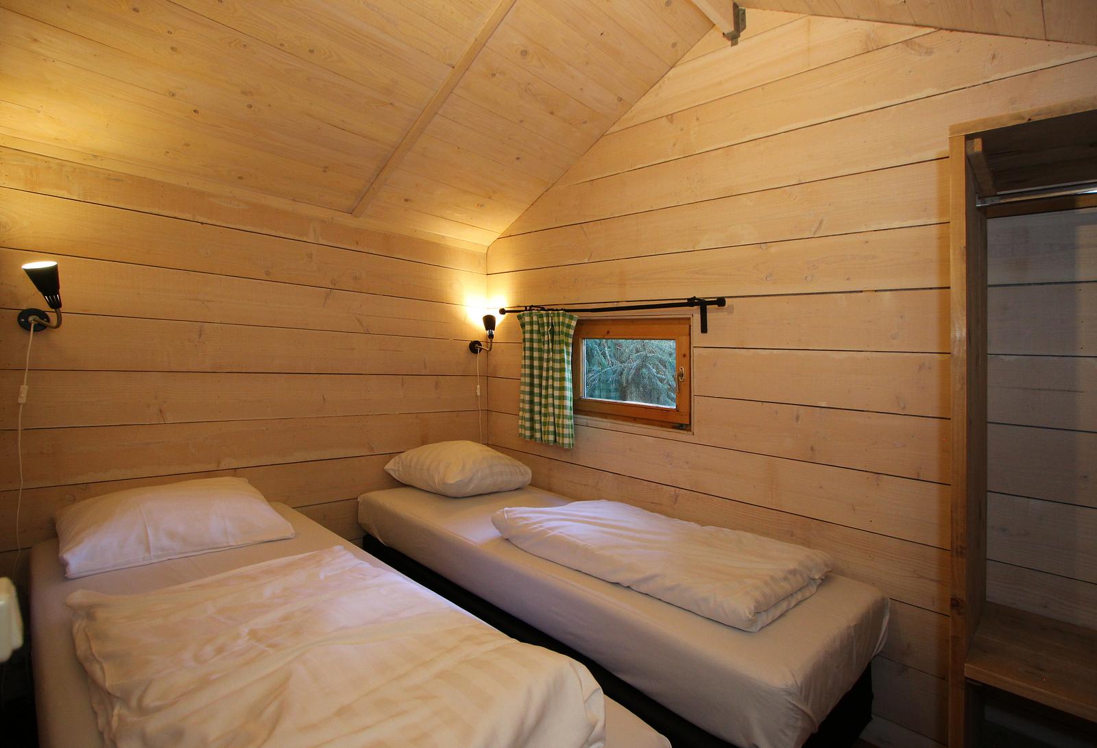 Glamping family lodge 10