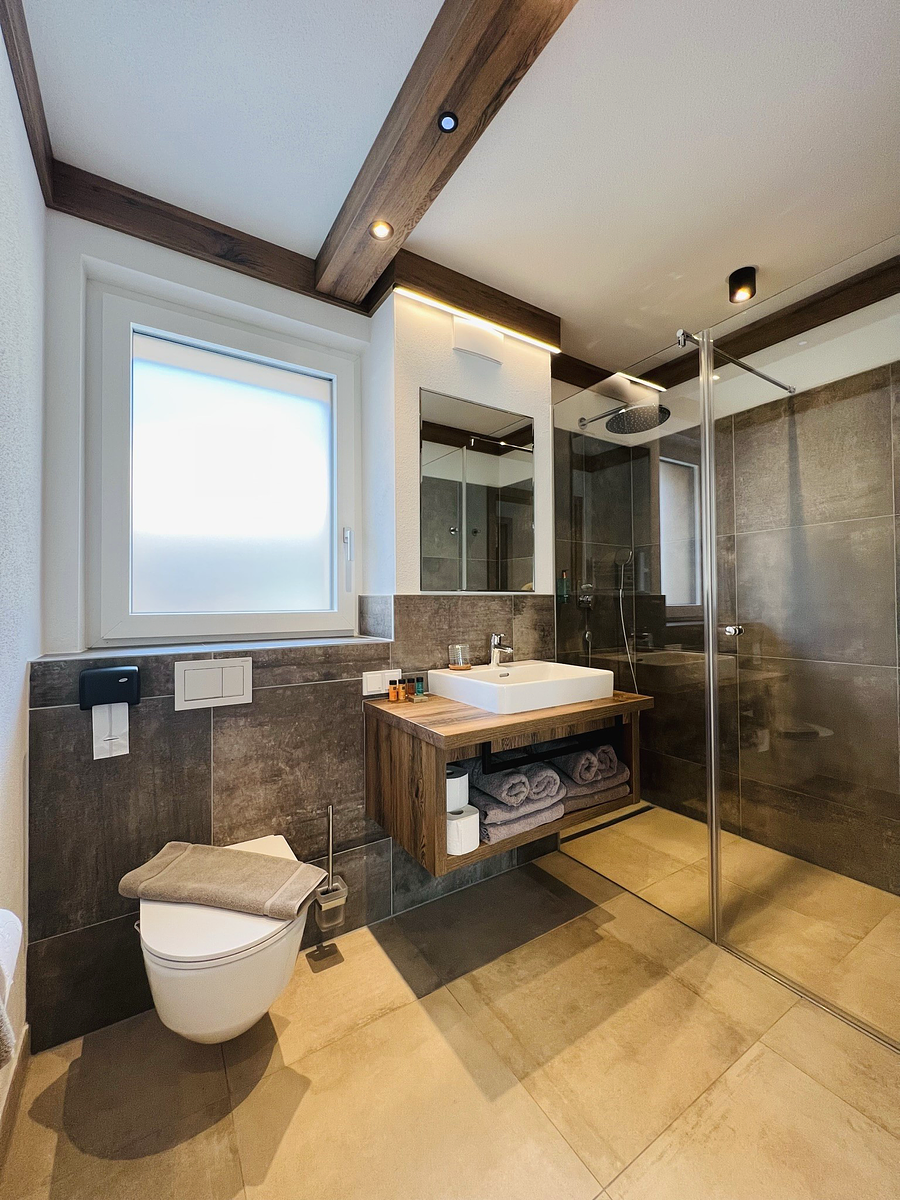 Alpen Penthouse voor 4–6 personen, ca. 75 m², 2 slaapkamers, 2 badkamers, open haard