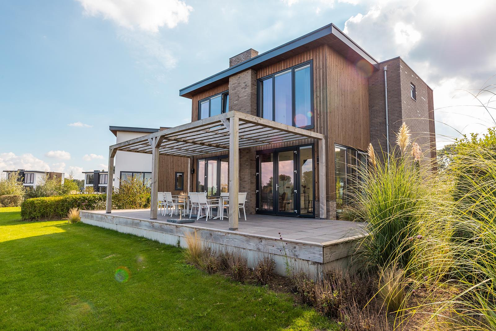 Maas Villa mit Wasserblick | 8 Personen
