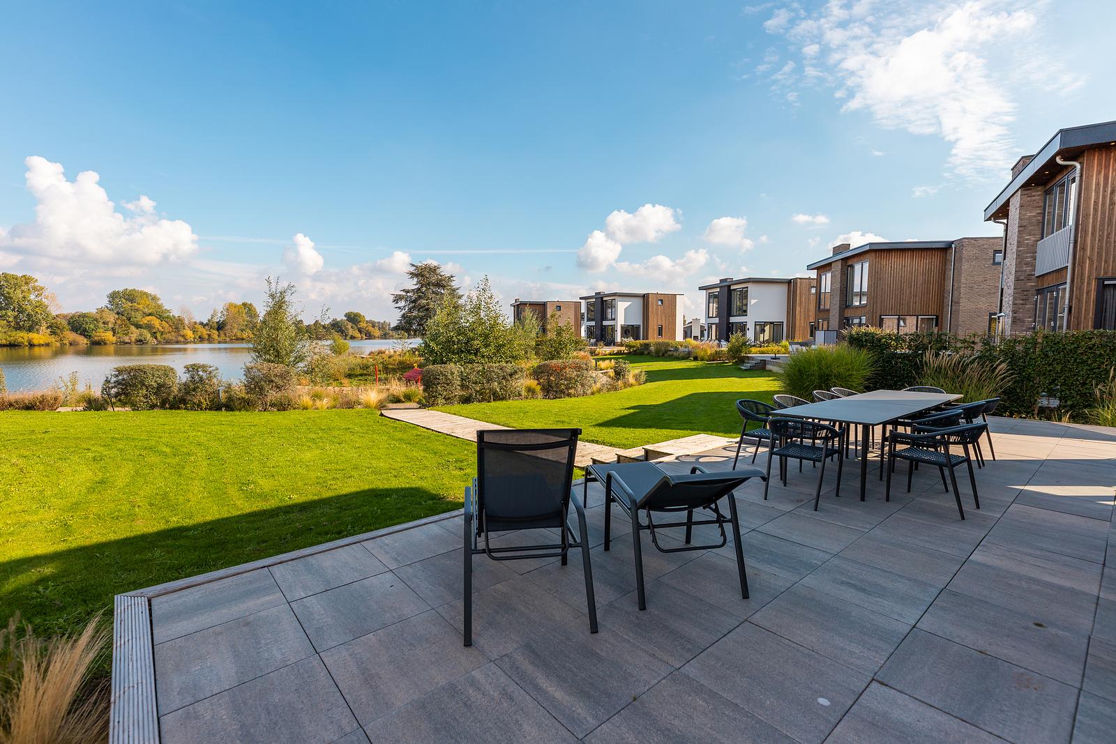 Maas Villa Wasserseite mit Sauna | 10 Personen