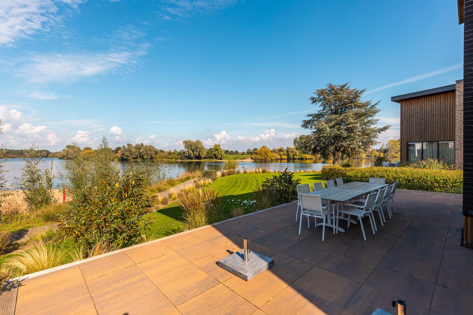 Maas Villa mit Wasserblick | 10 Personen
