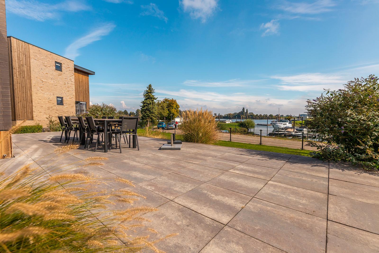 Maas Villa mit Hafenblick | 10 Personen