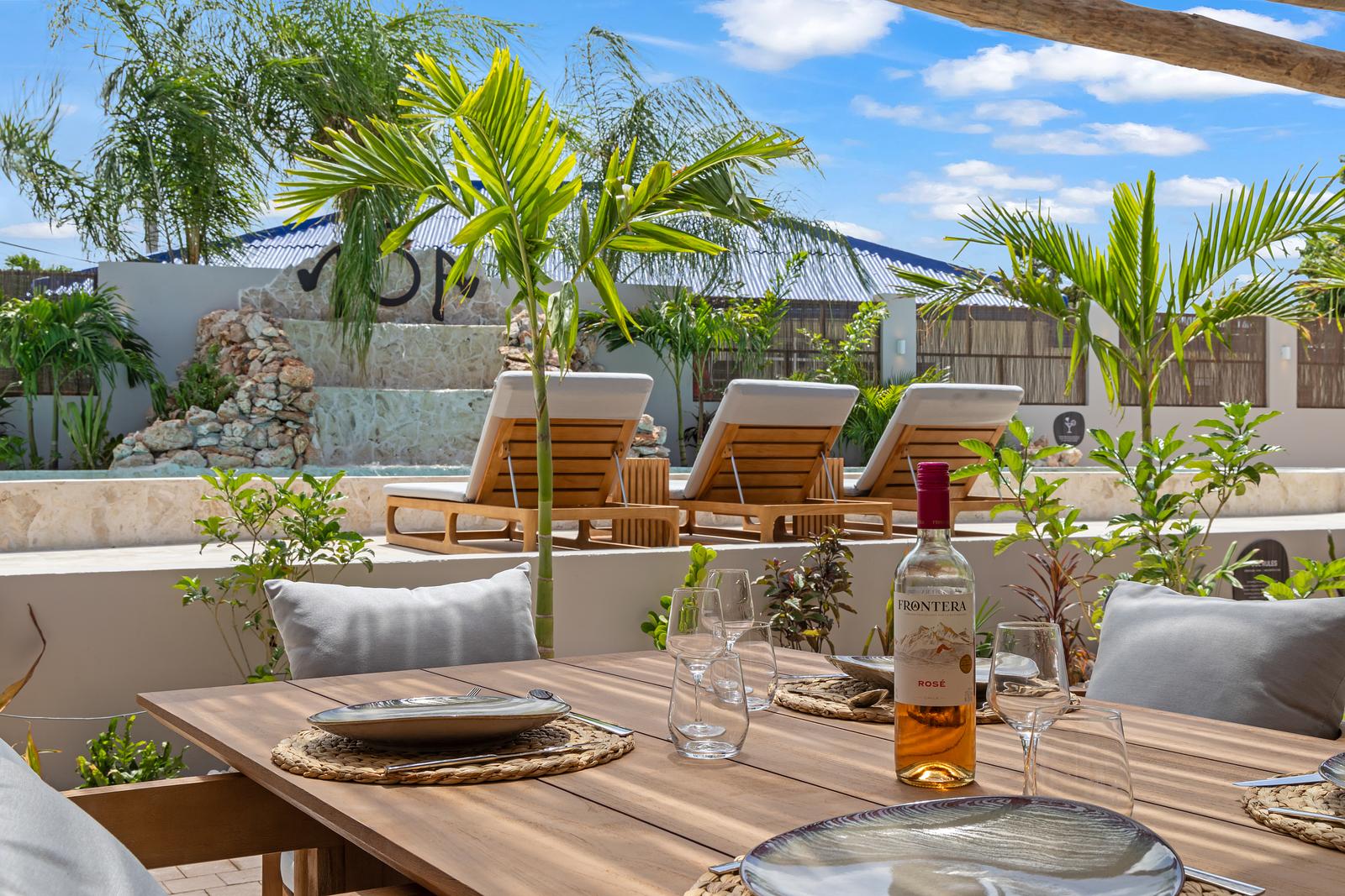 The Boho Oasis Resort (met terras en zwembadzicht)