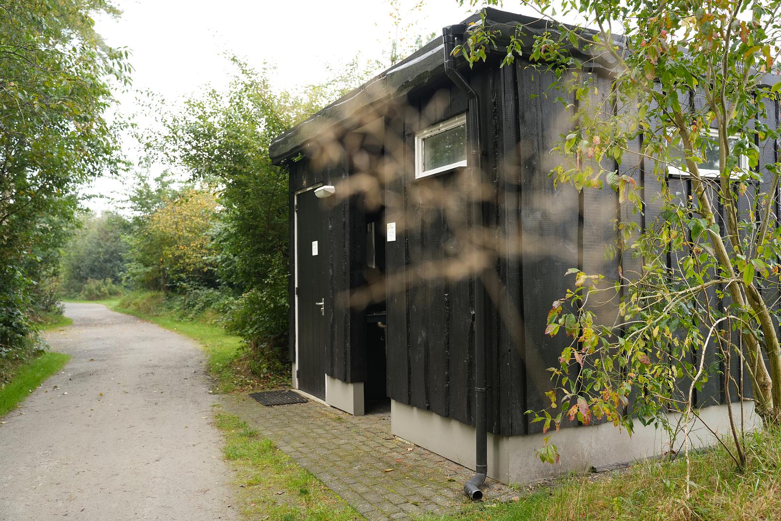 Comfortplaats met privé hottub en privé sanitair naast de plaats