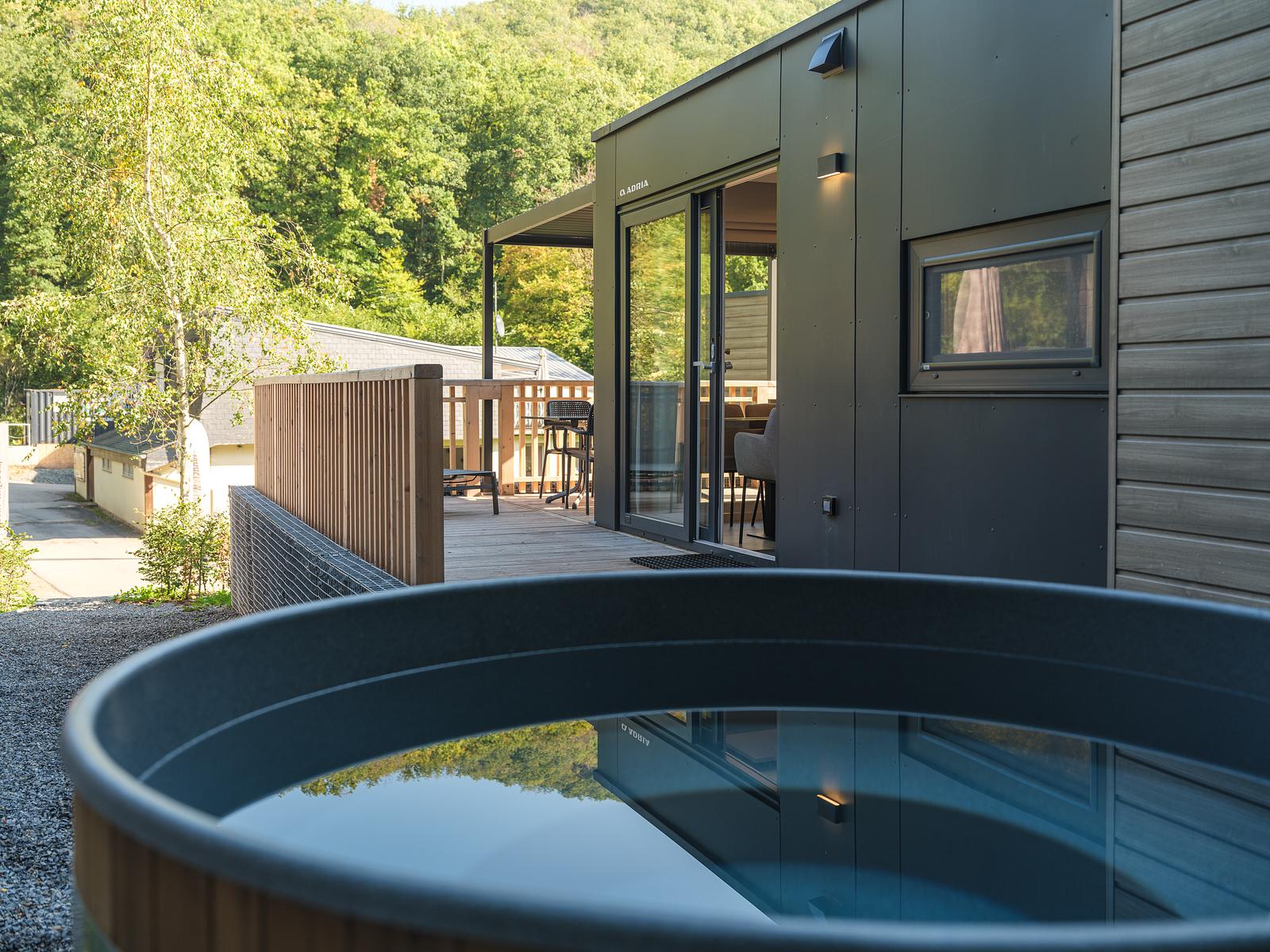 Moezel Lodge with hot tub | 4 persons 