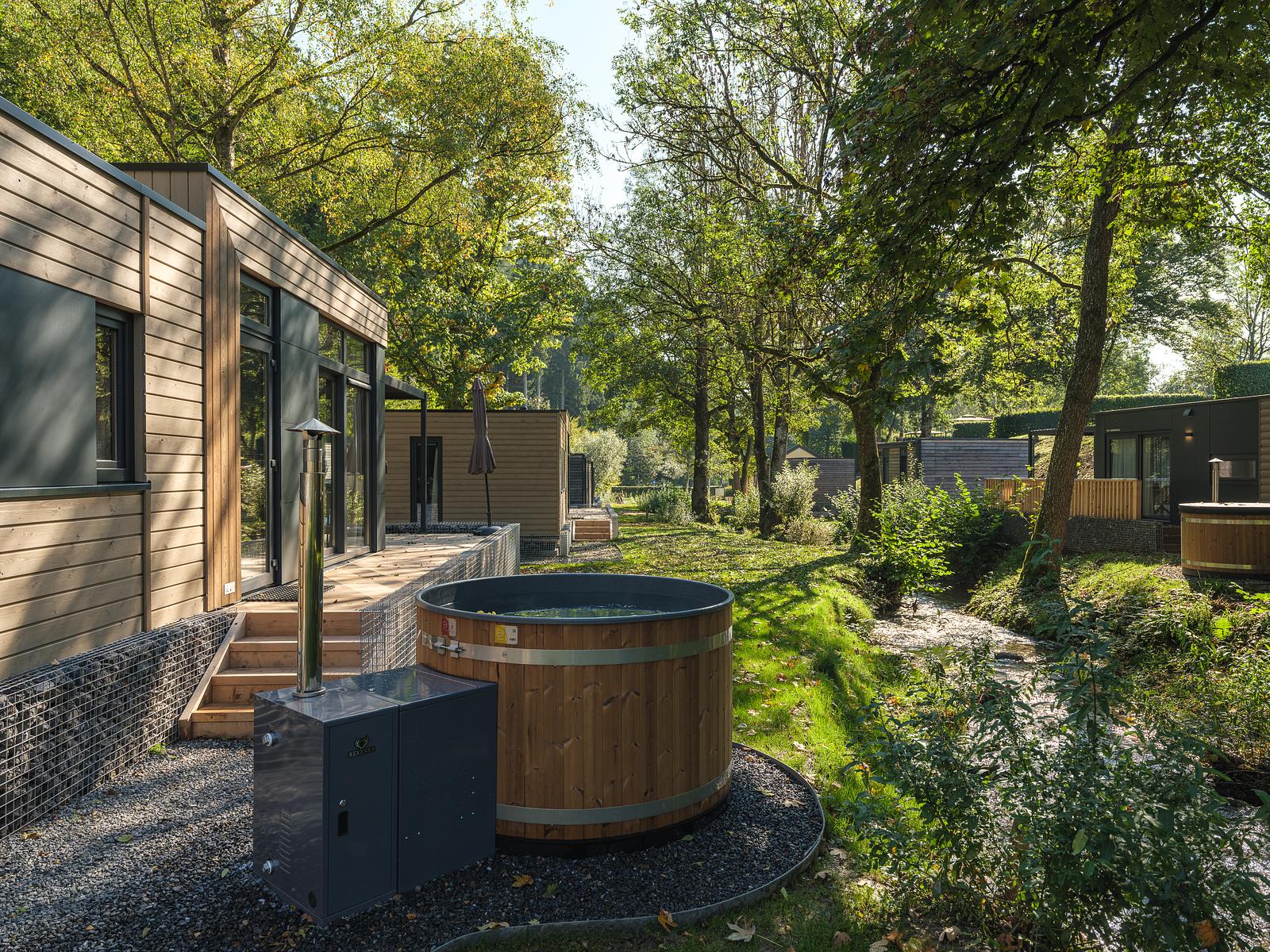 Mamer Lodge with hot tub | 4 persons 