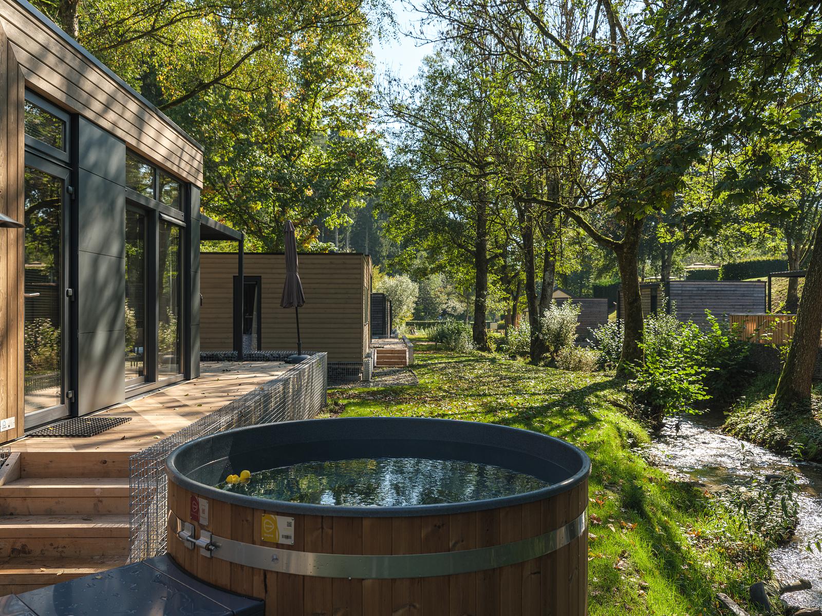 Mamer Lodge with hot tub | 4 persons 