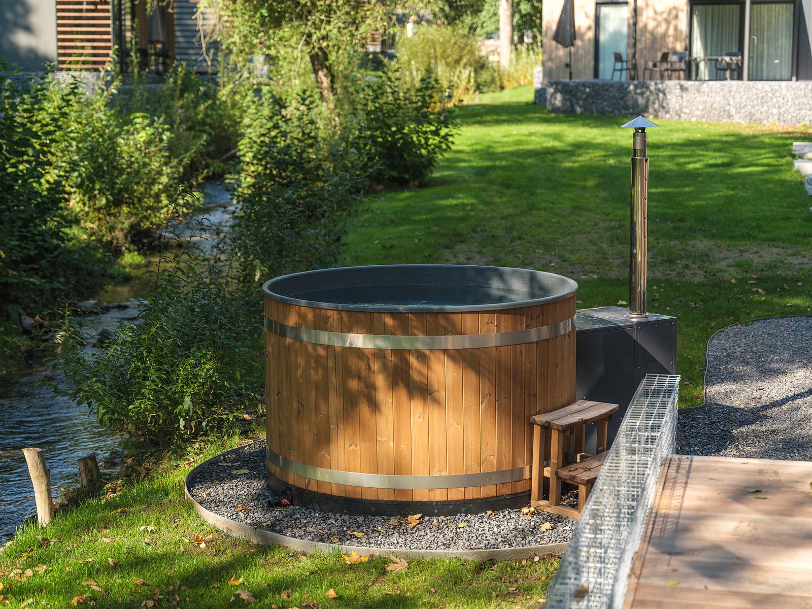 Mamer Lodge with hot tub | 4 persons 