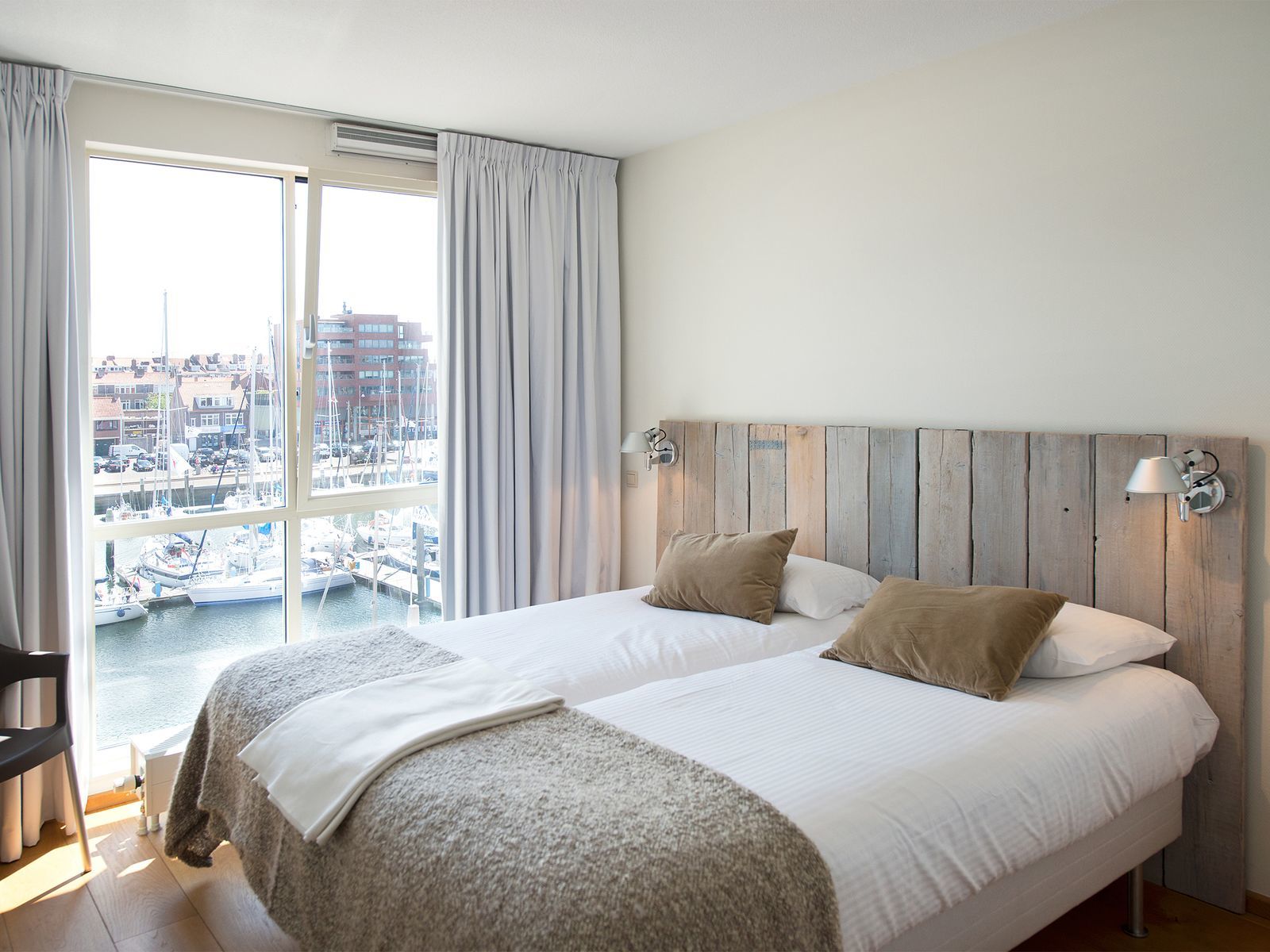 Harbour 22