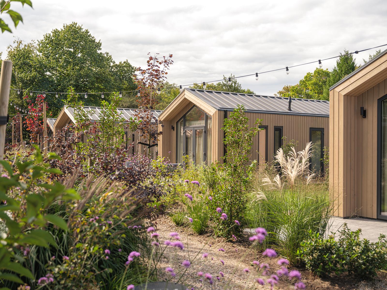 Tiny Lodge mit Hottub | 2 + 2 Personen
