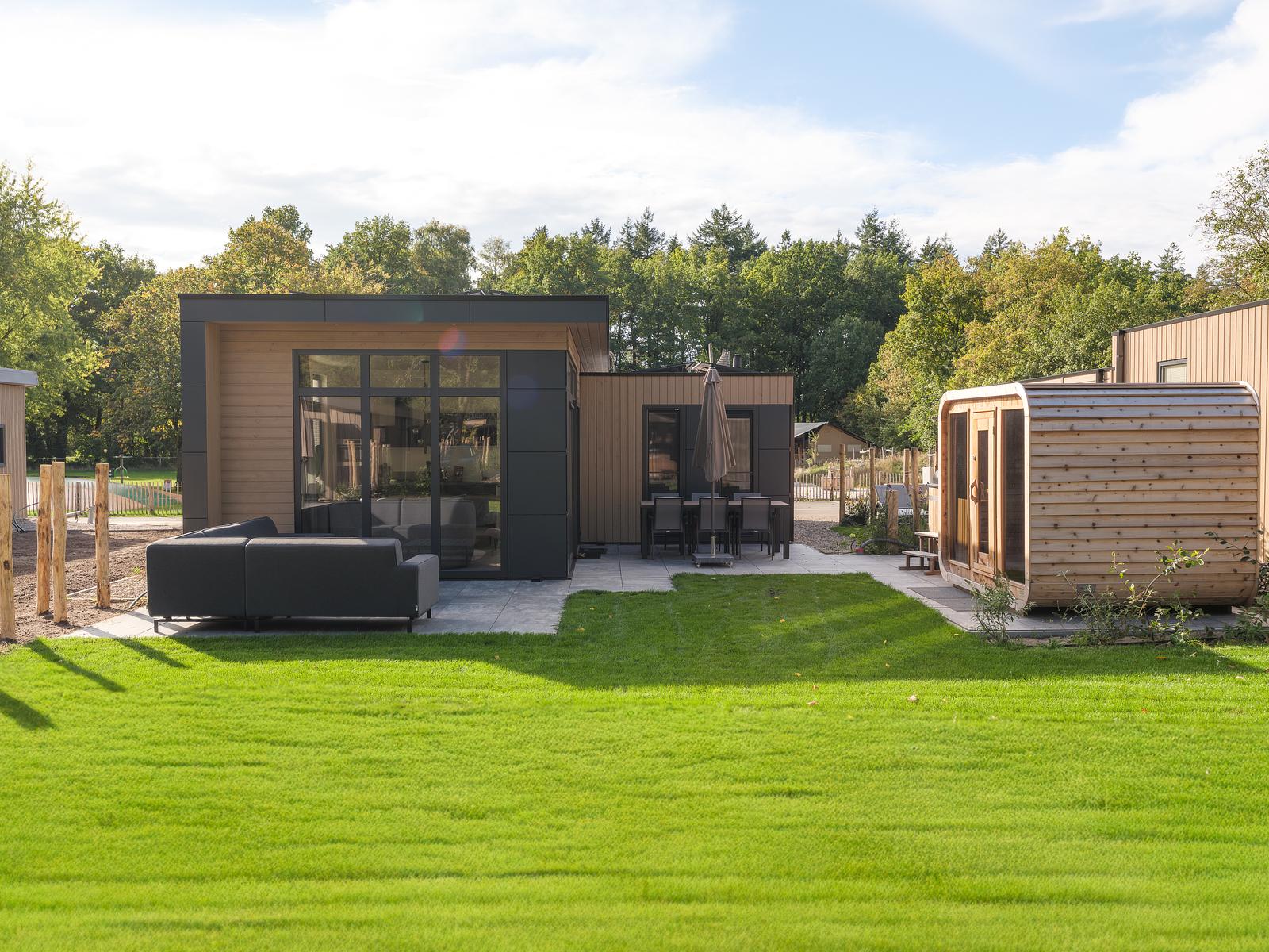 Essenburgh met Hottub & Sauna | 6 personen 